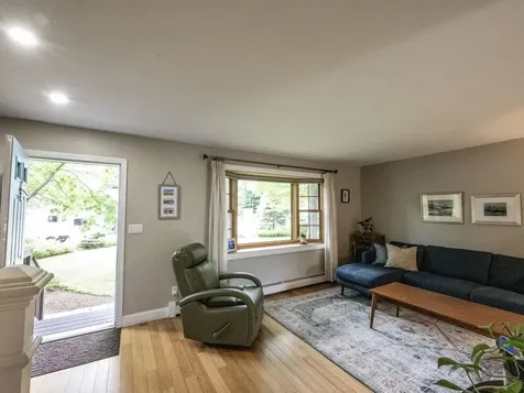 32 Logwood Circle Essex VT 05452