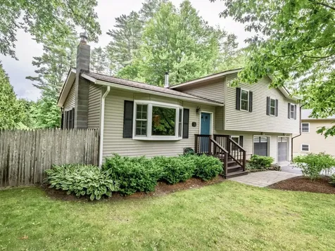 32 Logwood Circle Essex VT 05452