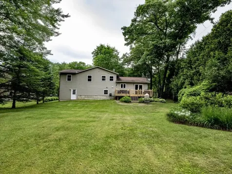32 Logwood Circle Essex VT 05452