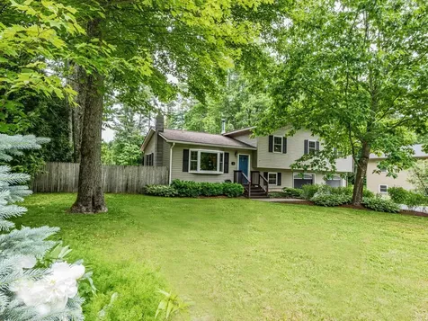 32 Logwood Circle Essex VT 05452
