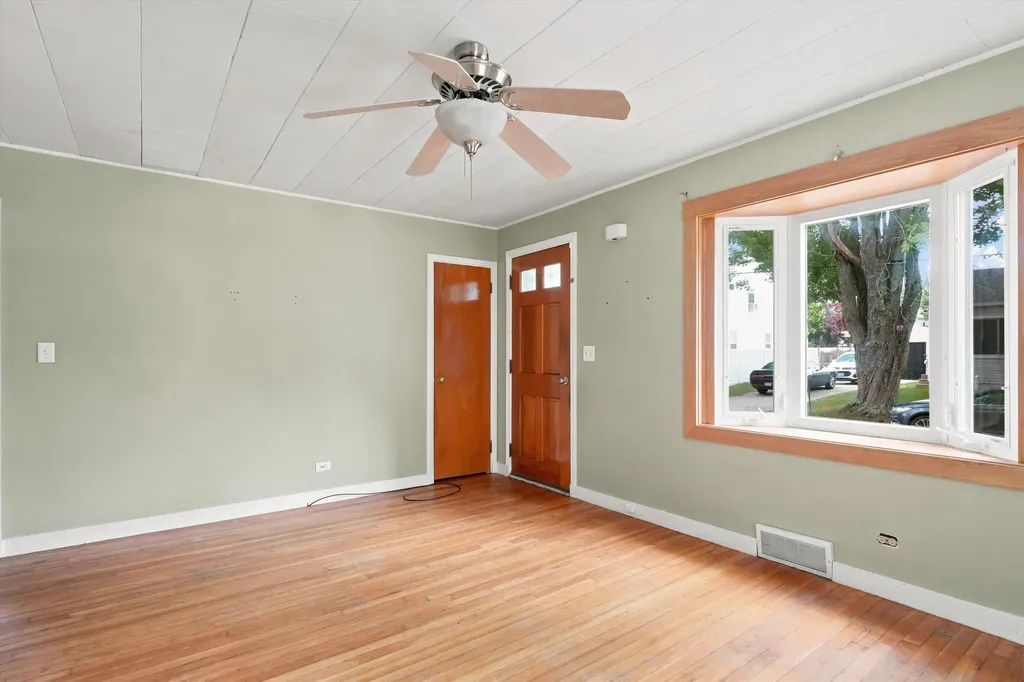 25 Kendall Avenue Manchester NH 03103