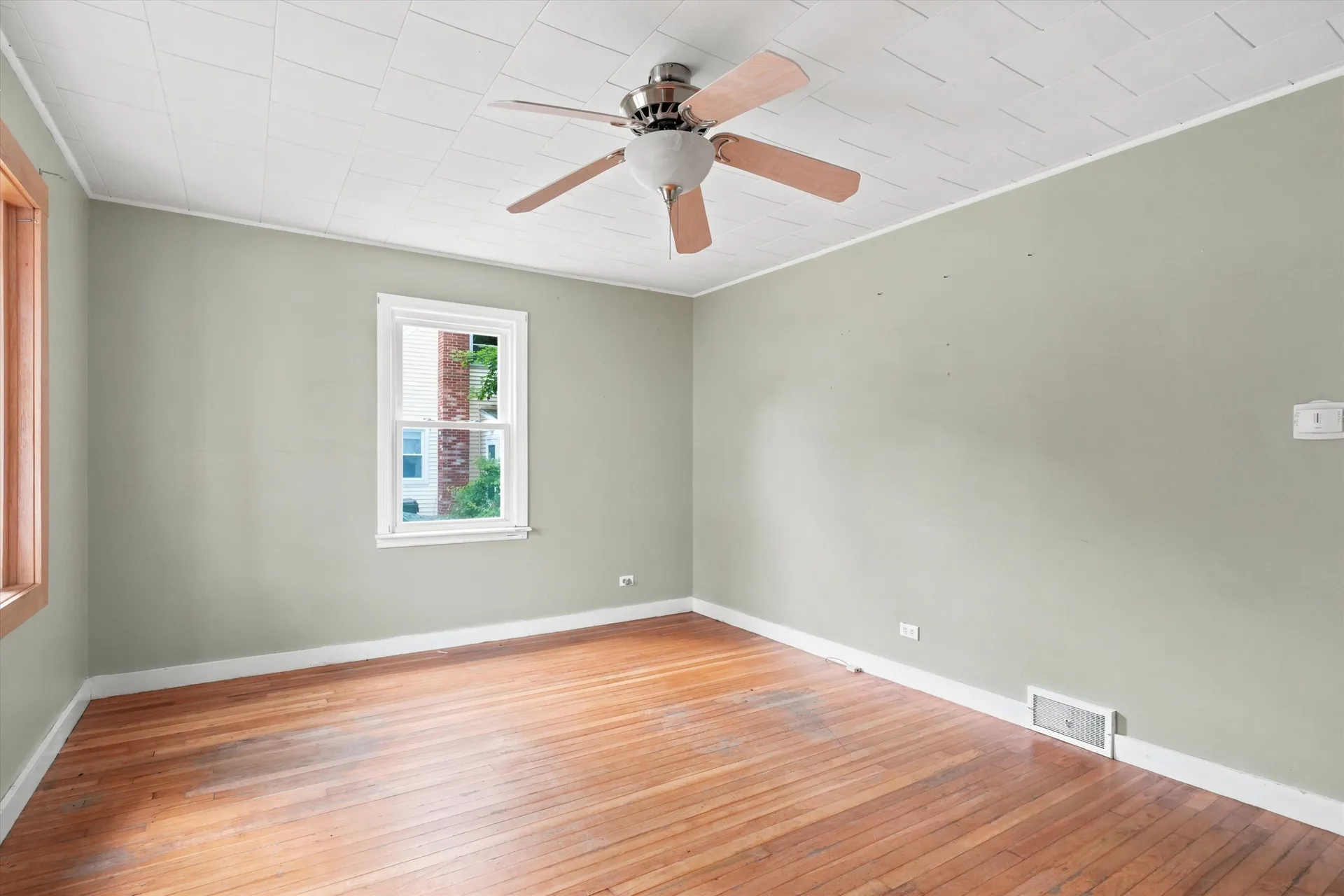 25 Kendall Avenue Manchester NH 03103