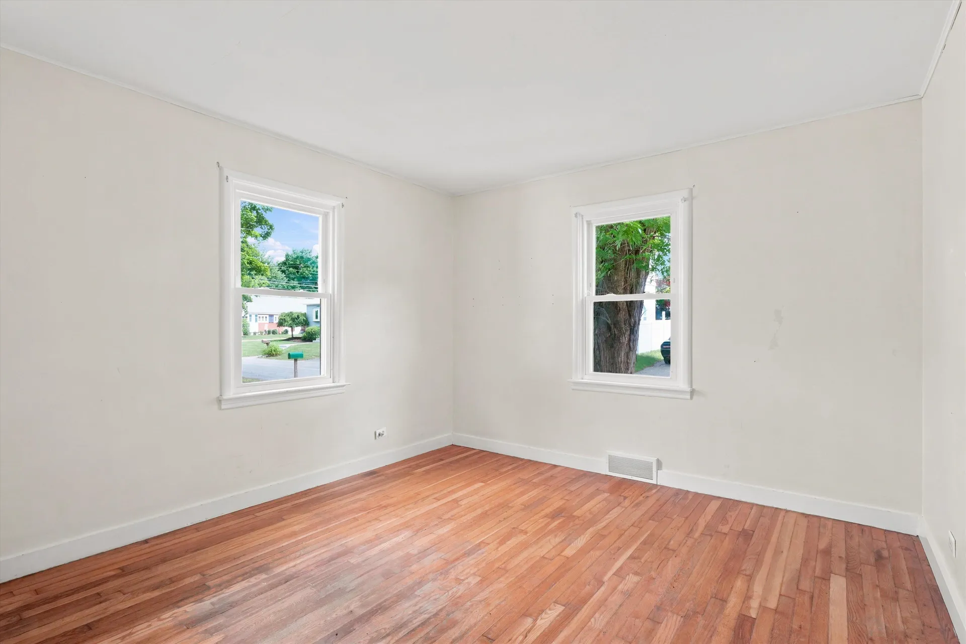 25 Kendall Avenue Manchester NH 03103