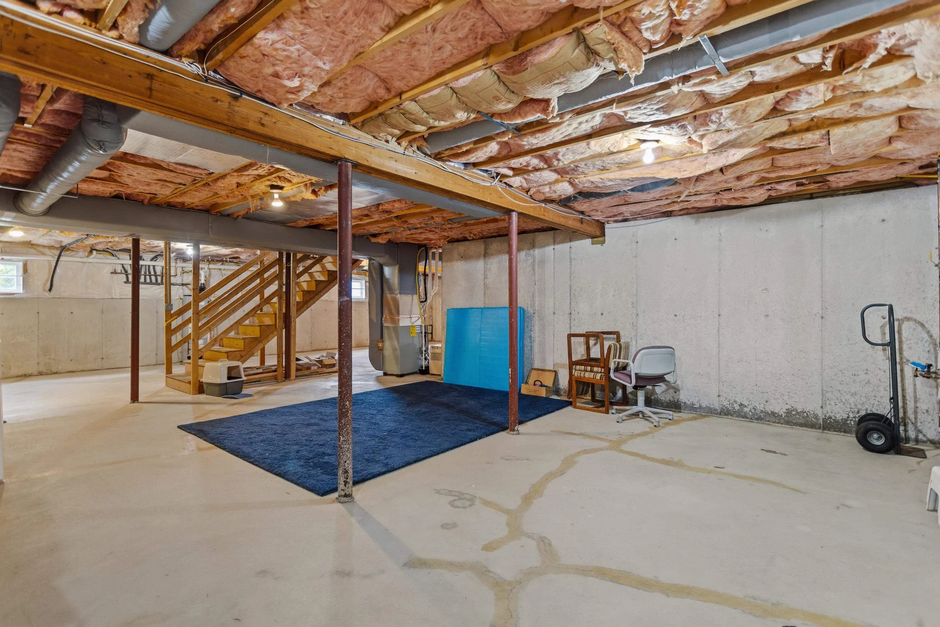 28 Saint Andrews Way Londonderry NH 03053