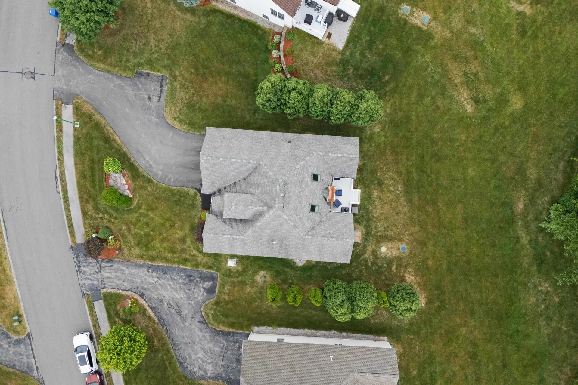 28 Saint Andrews Way Londonderry NH 03053