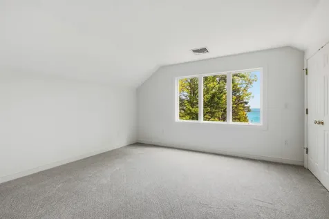 65 Little Harbor Road New Castle NH 03854