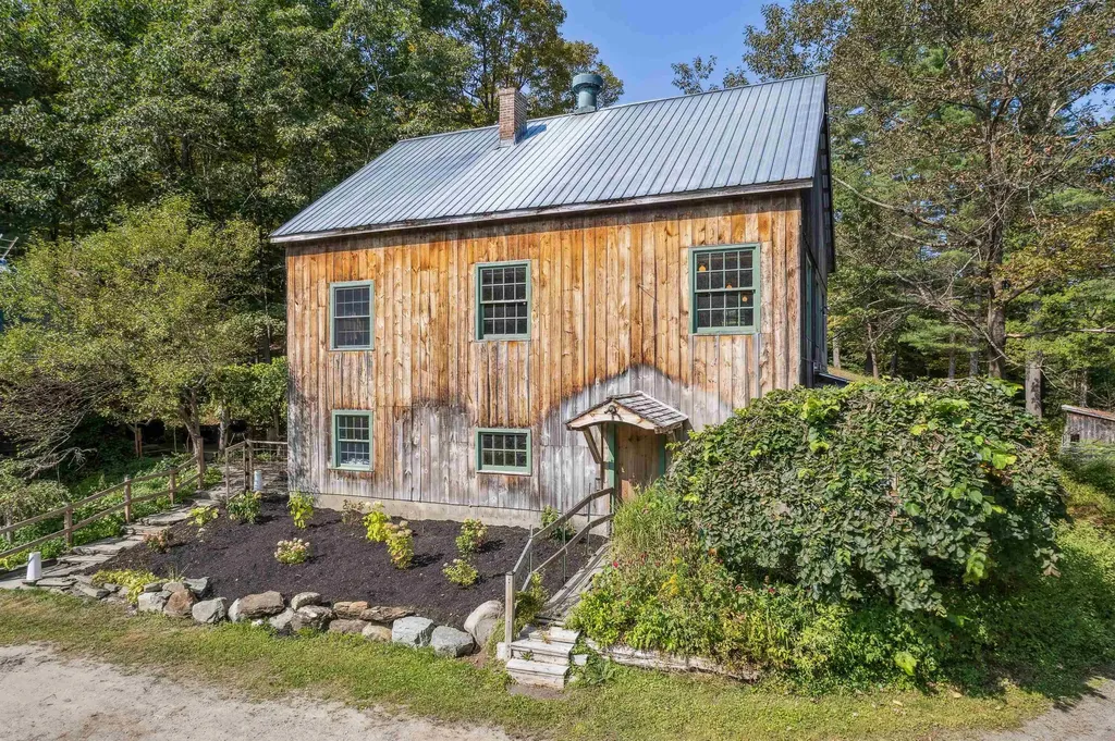2230 Quimby Mountain Road Sharon VT 05065