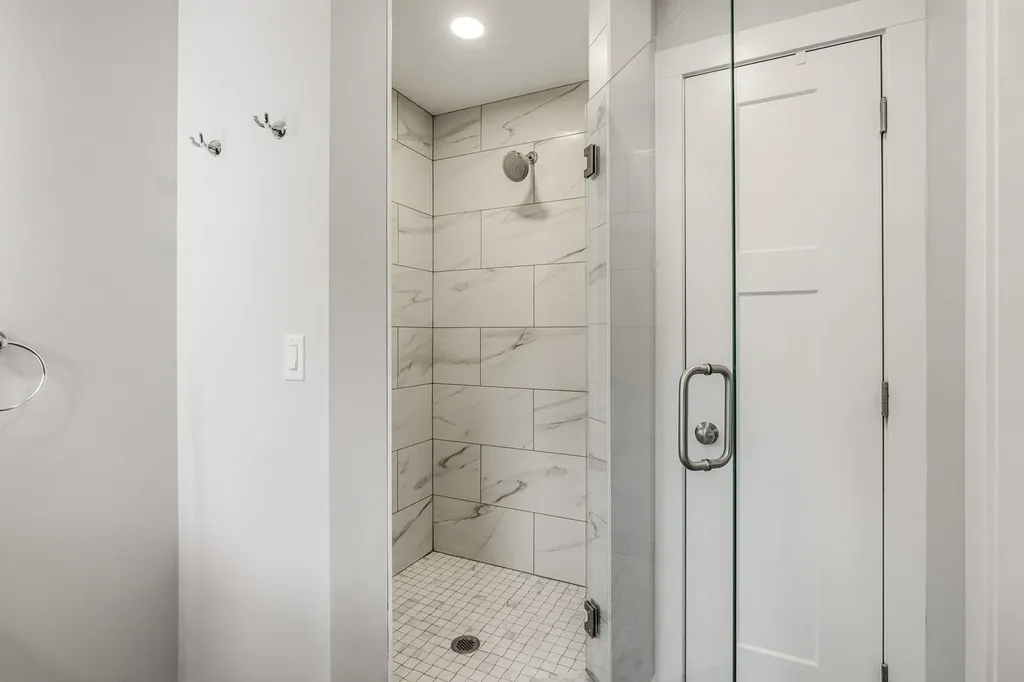 293 Peverly Hill Road Portsmouth NH 03801