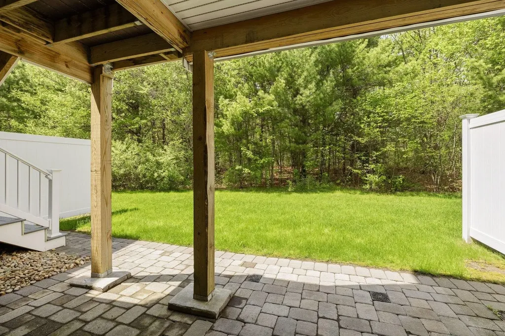 293 Peverly Hill Road Portsmouth NH 03801