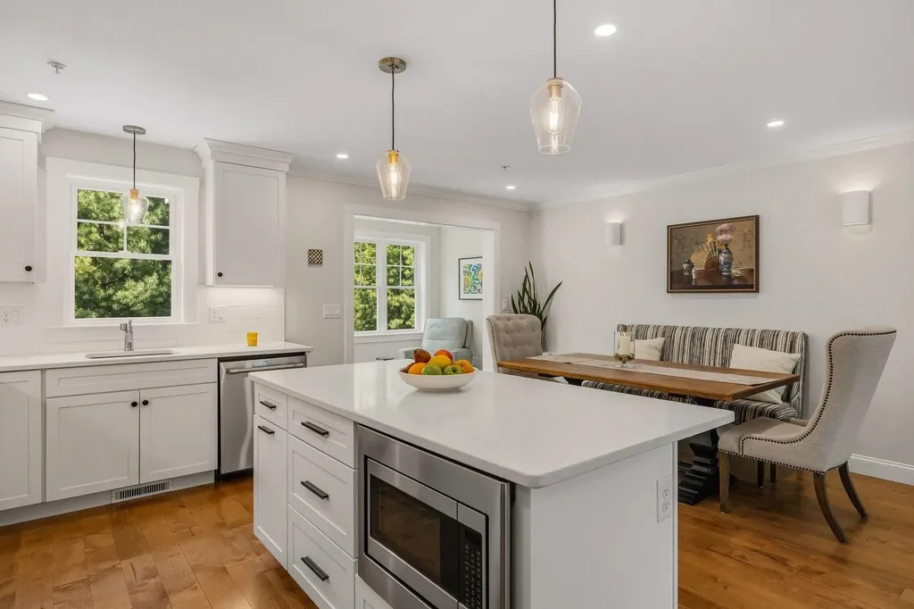 293 Peverly Hill Road Portsmouth NH 03801