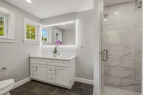 293 Peverly Hill Road Portsmouth NH 03801