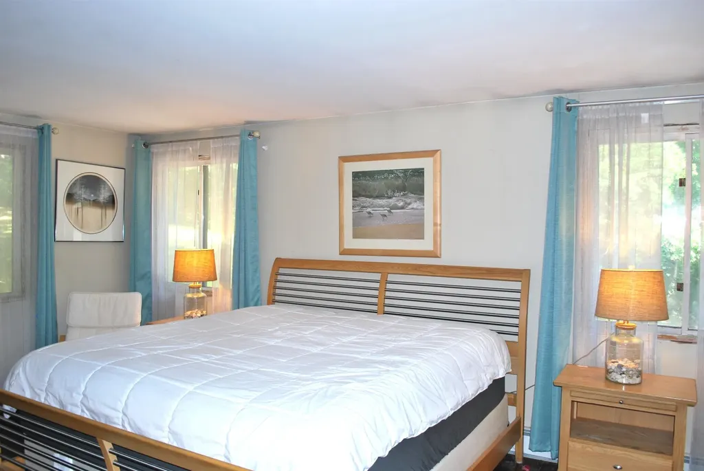 43 Camelot Drive Bedford NH 03110