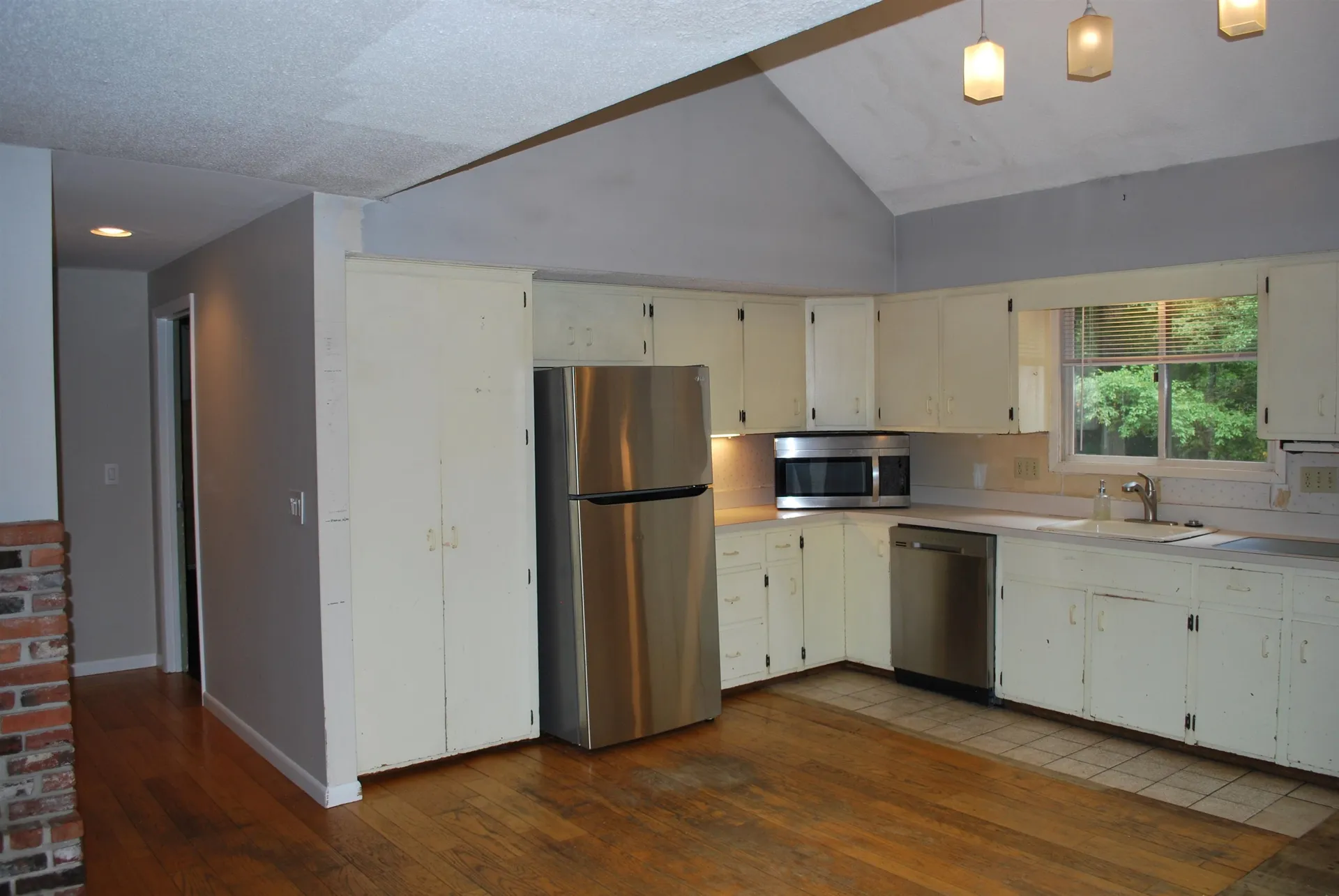 43 Camelot Drive Bedford NH 03110