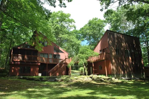 43 Camelot Drive Bedford NH 03110