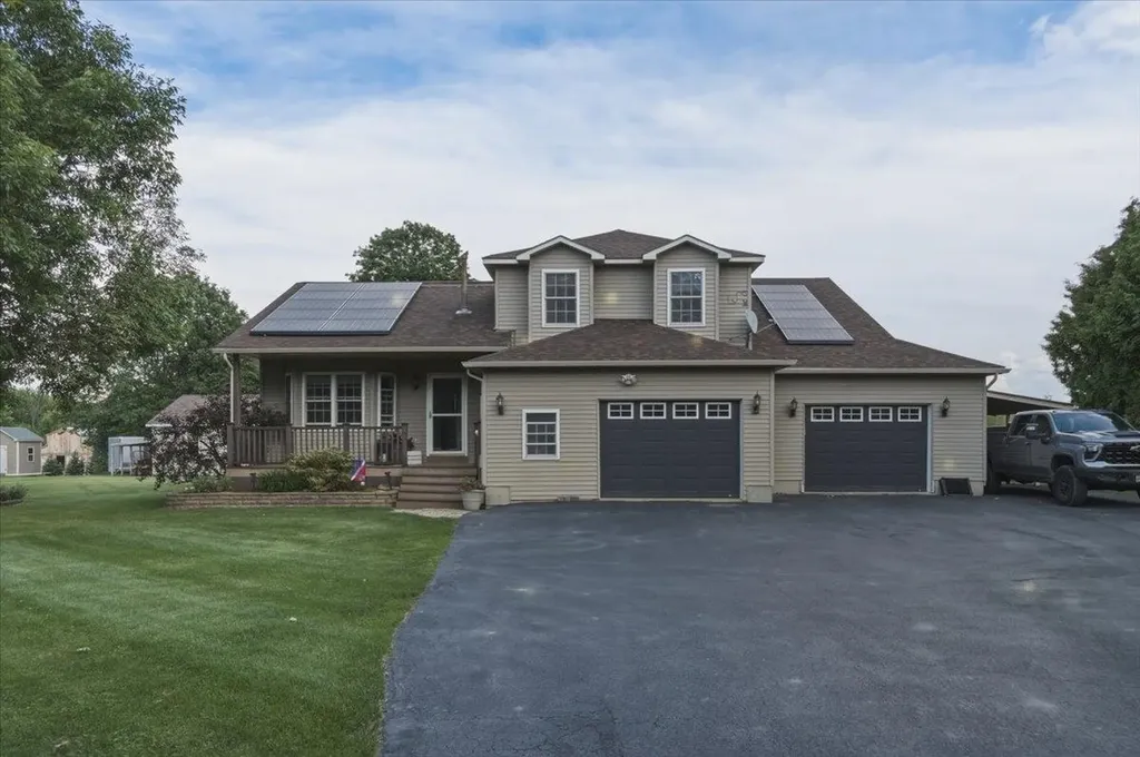 102 Pearl Street Grand Isle VT 05458