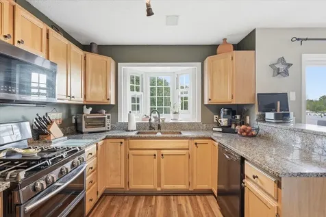 102 Pearl Street Grand Isle VT 05458
