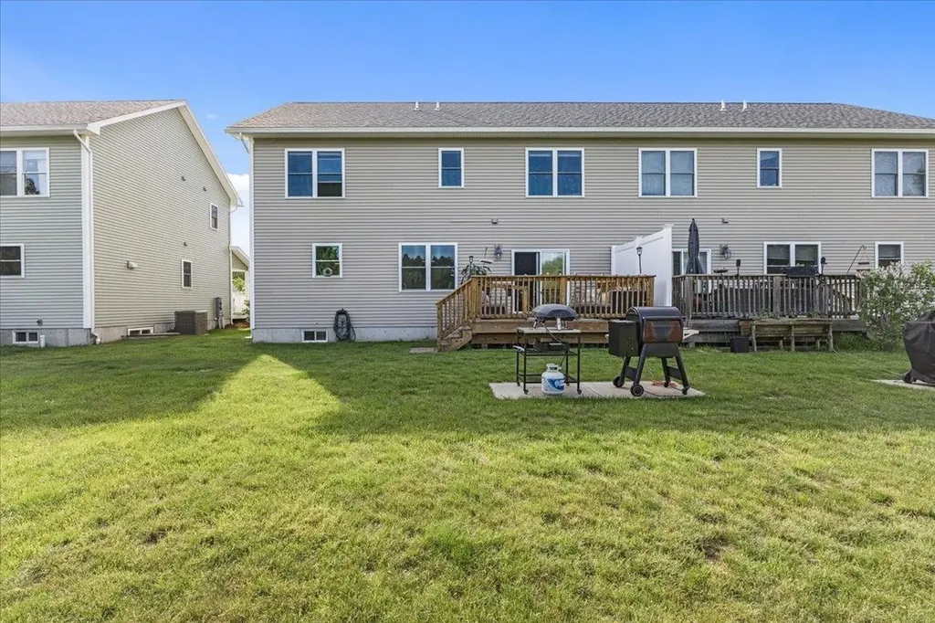 38 Chase Court Essex VT 05452