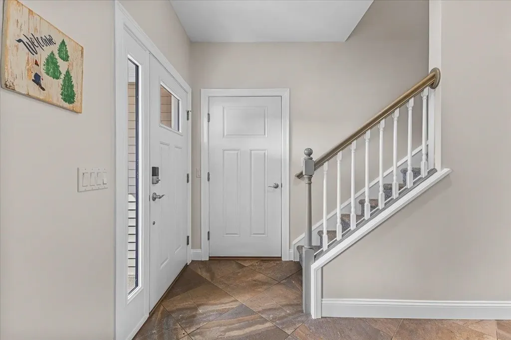 38 Chase Court Essex VT 05452