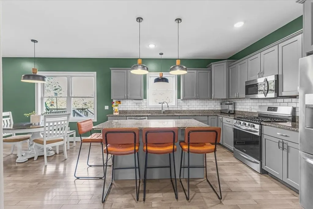 38 Chase Court Essex VT 05452