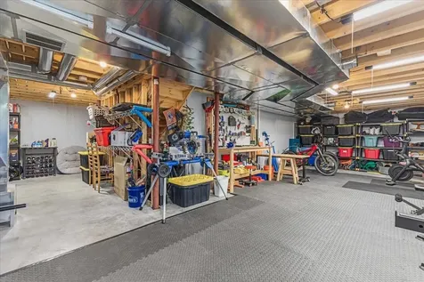38 Chase Court Essex VT 05452