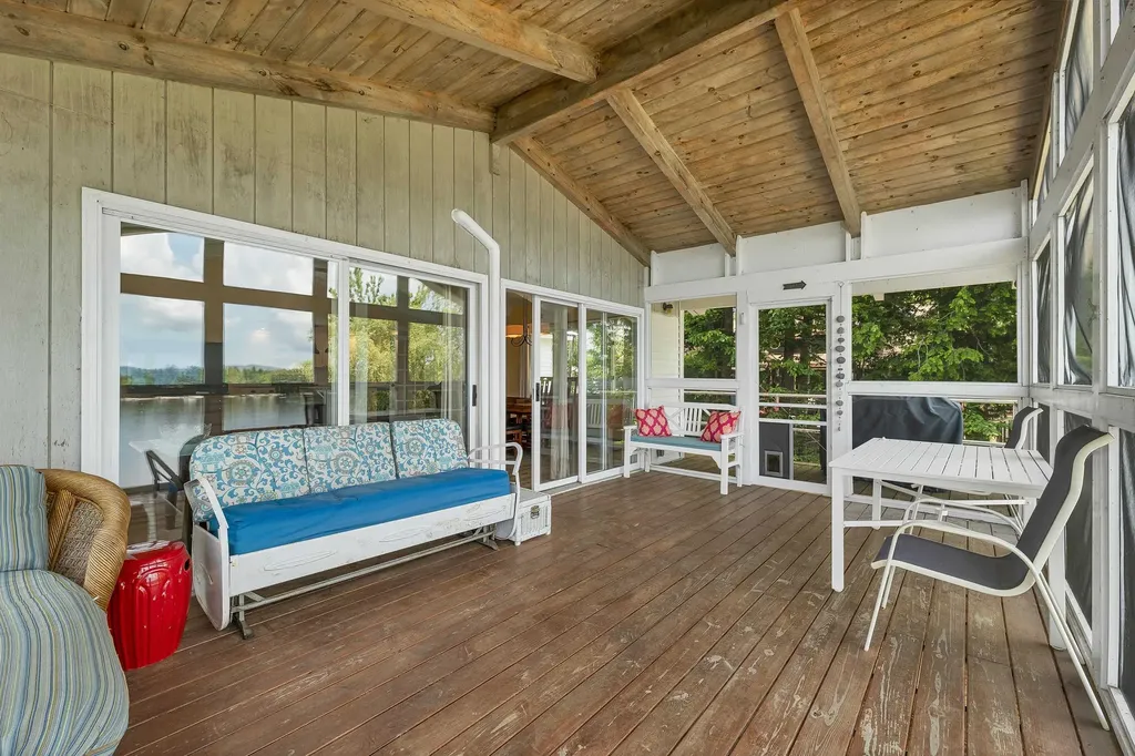 179 Nicola Road Middleton NH 03887