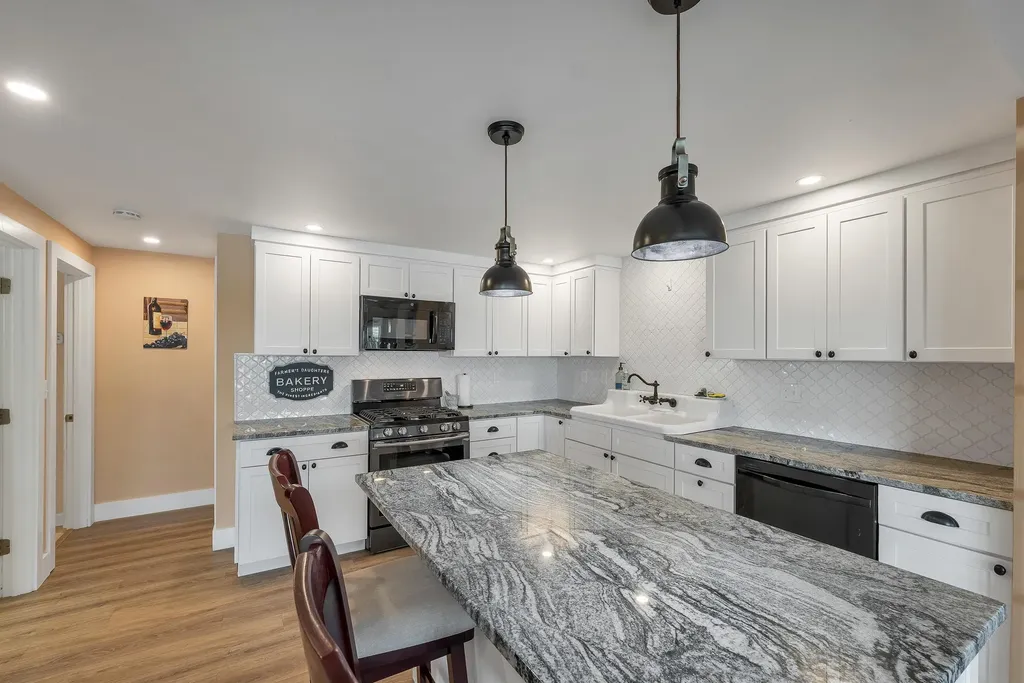 179 Nicola Road Middleton NH 03887