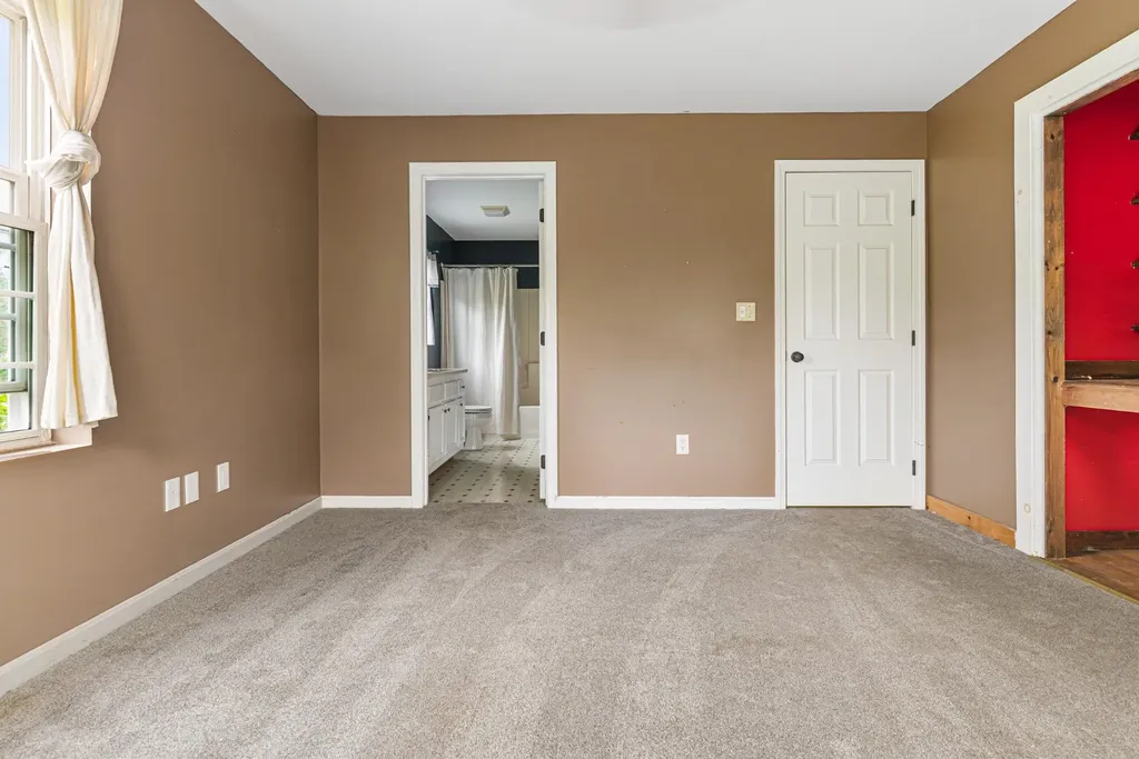23 Windy Fields Lane Jaffrey NH 03452