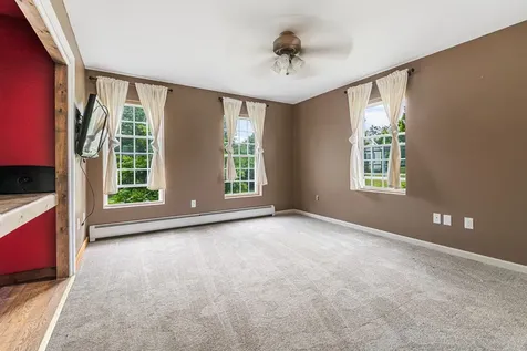23 Windy Fields Lane Jaffrey NH 03452