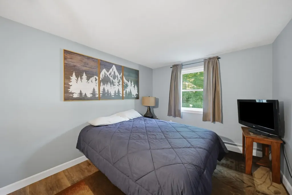 21 Evergreen Drive Goffstown NH 03045