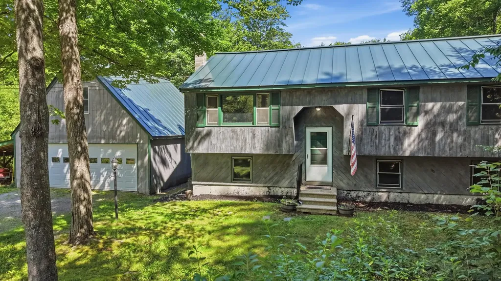 21 Evergreen Drive Goffstown NH 03045