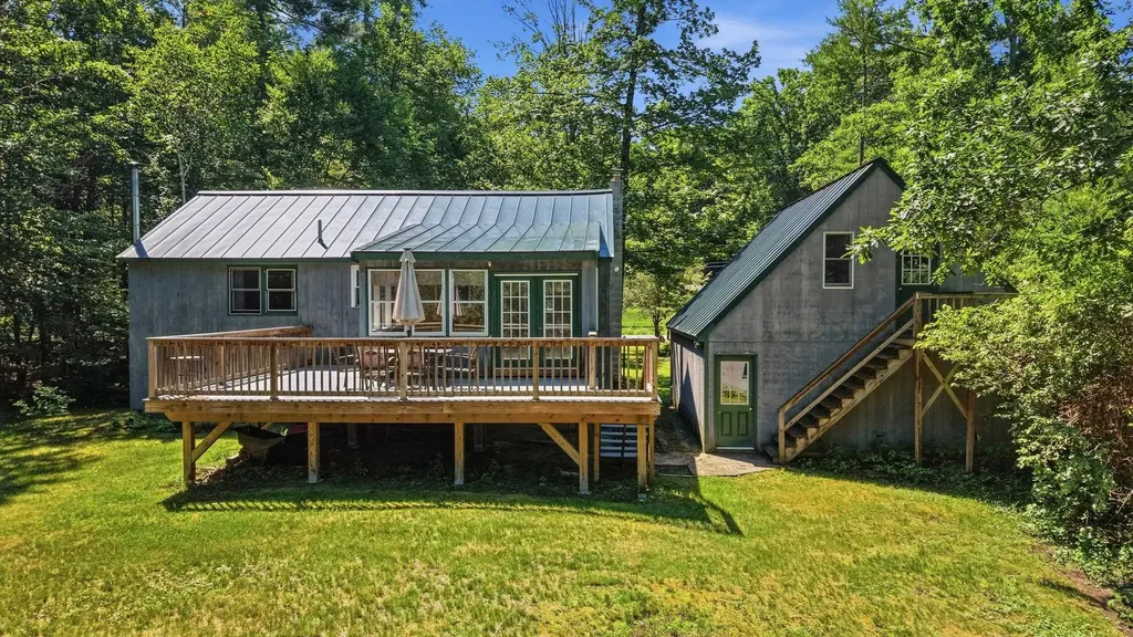21 Evergreen Drive Goffstown NH 03045