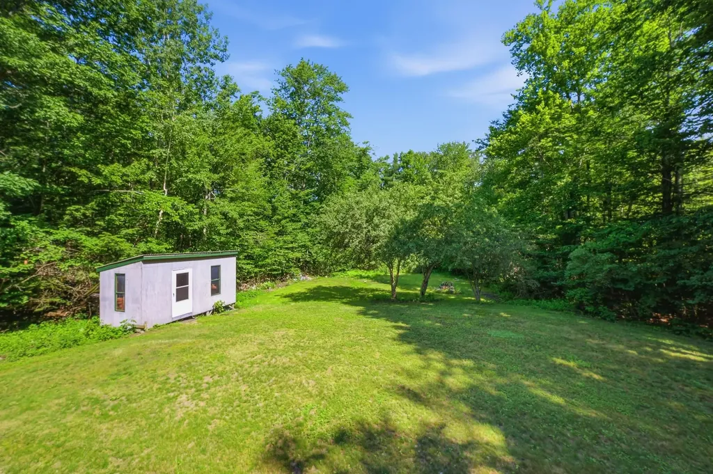 21 Evergreen Drive Goffstown NH 03045