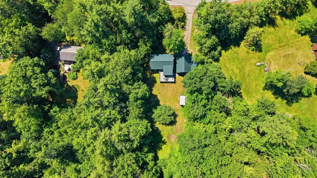 21 Evergreen Drive Goffstown NH 03045