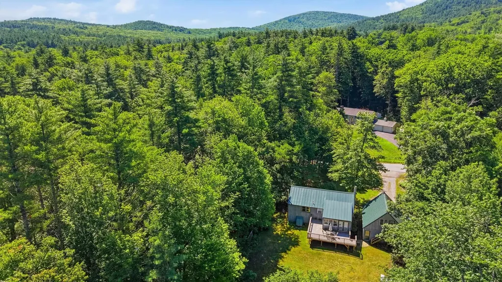 21 Evergreen Drive Goffstown NH 03045