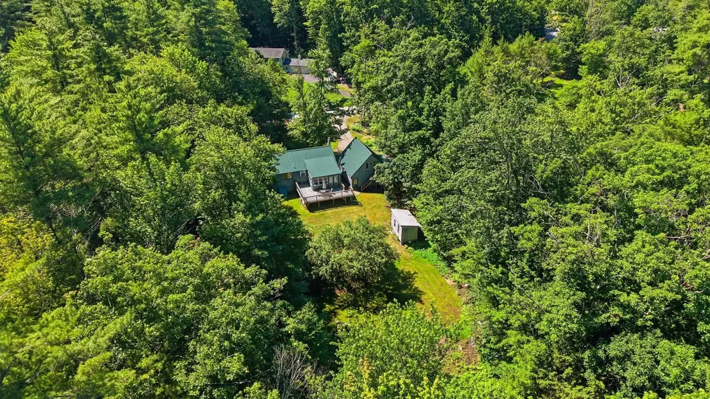21 Evergreen Drive Goffstown NH 03045