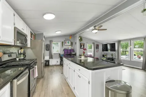 3 Pinecrest Estates Lee NH 03861