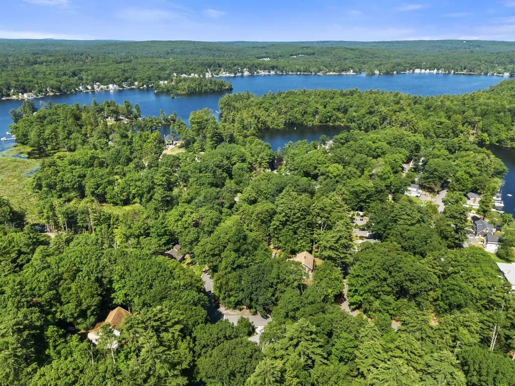 2 Hemlock Shore Drive Atkinson NH 03811
