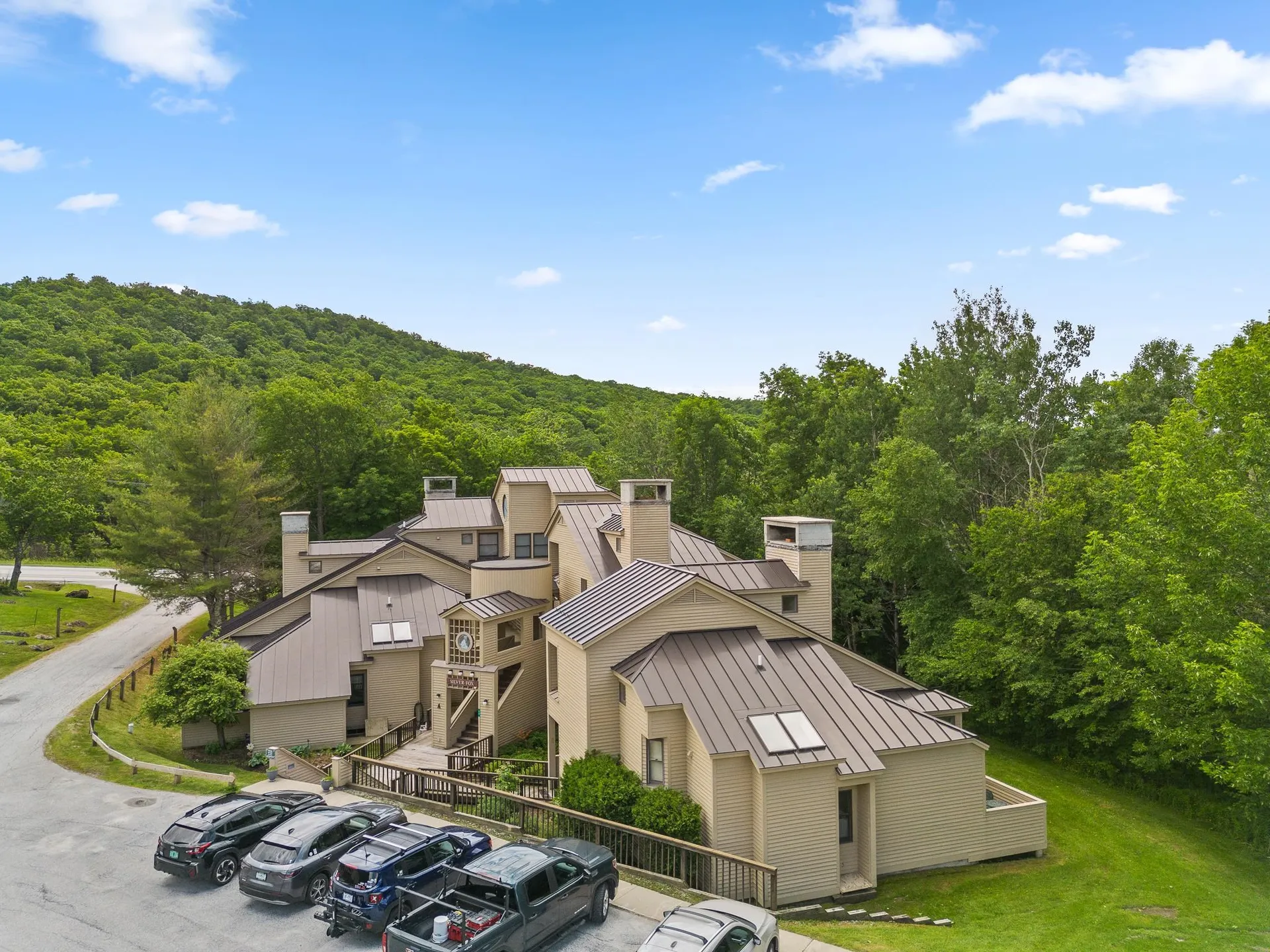 55 Fox Hollow Village Mendon VT 05701