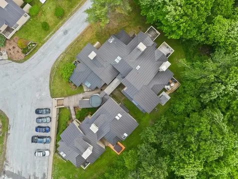 55 Fox Hollow Village Mendon VT 05701