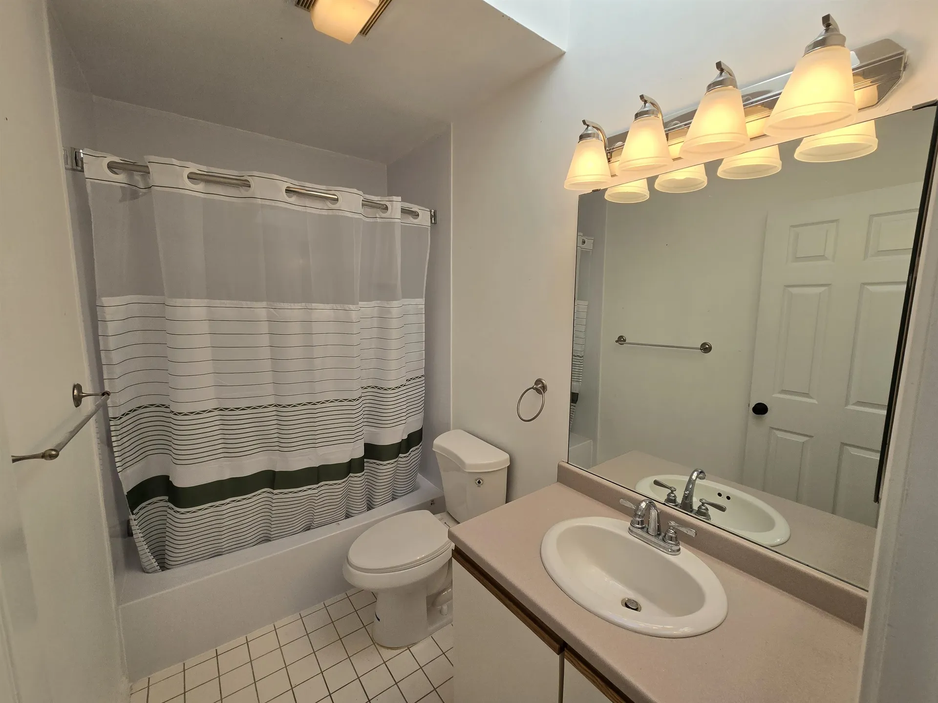 103 Spinnaker Way Portsmouth NH 03801