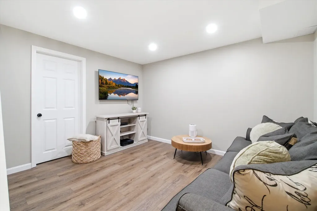 338 N Pembroke Road Pembroke NH 03275