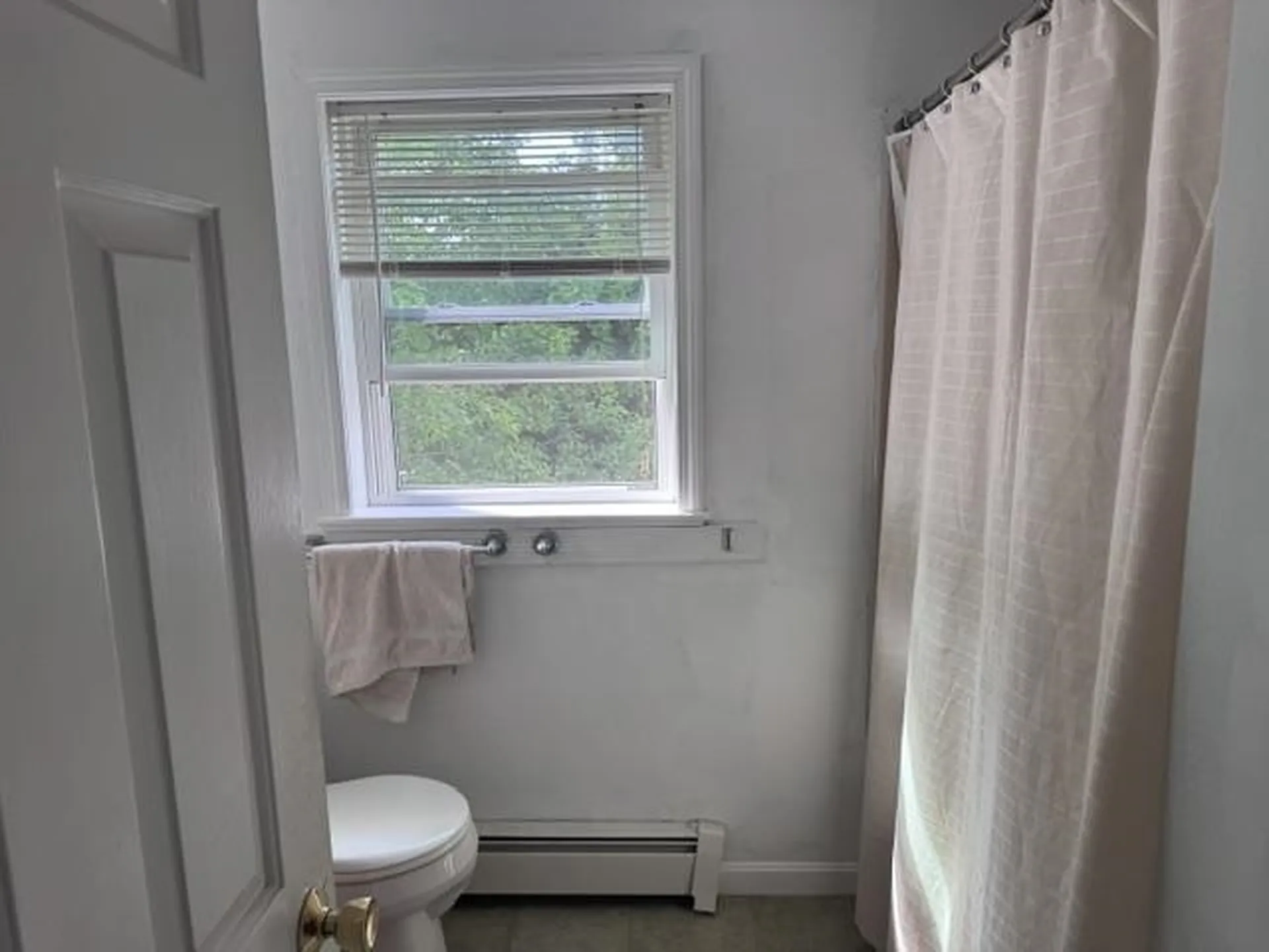 15R Norman Drive Derry NH 03038