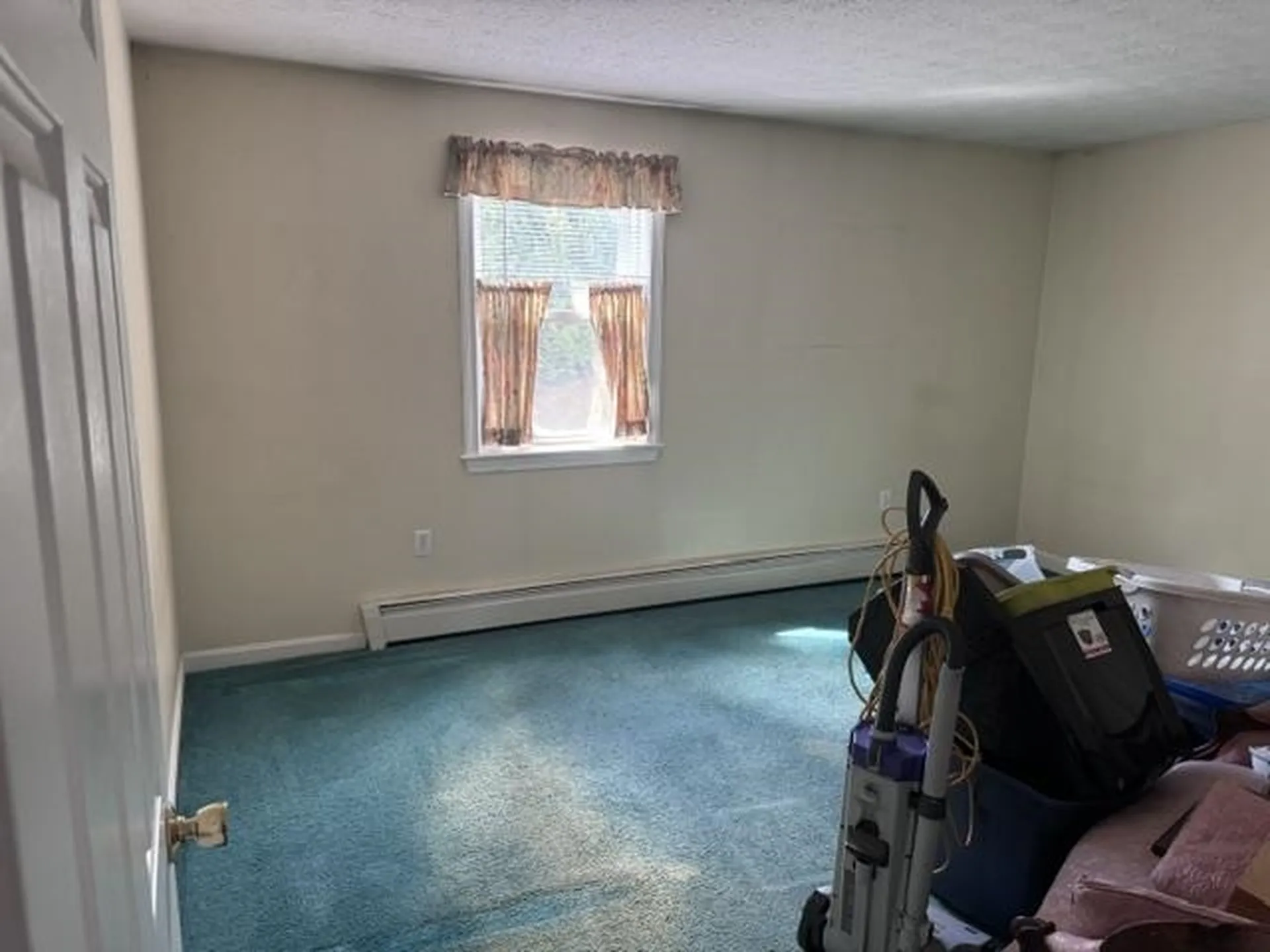 15R Norman Drive Derry NH 03038