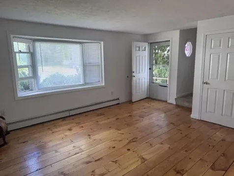 15R Norman Drive Derry NH 03038