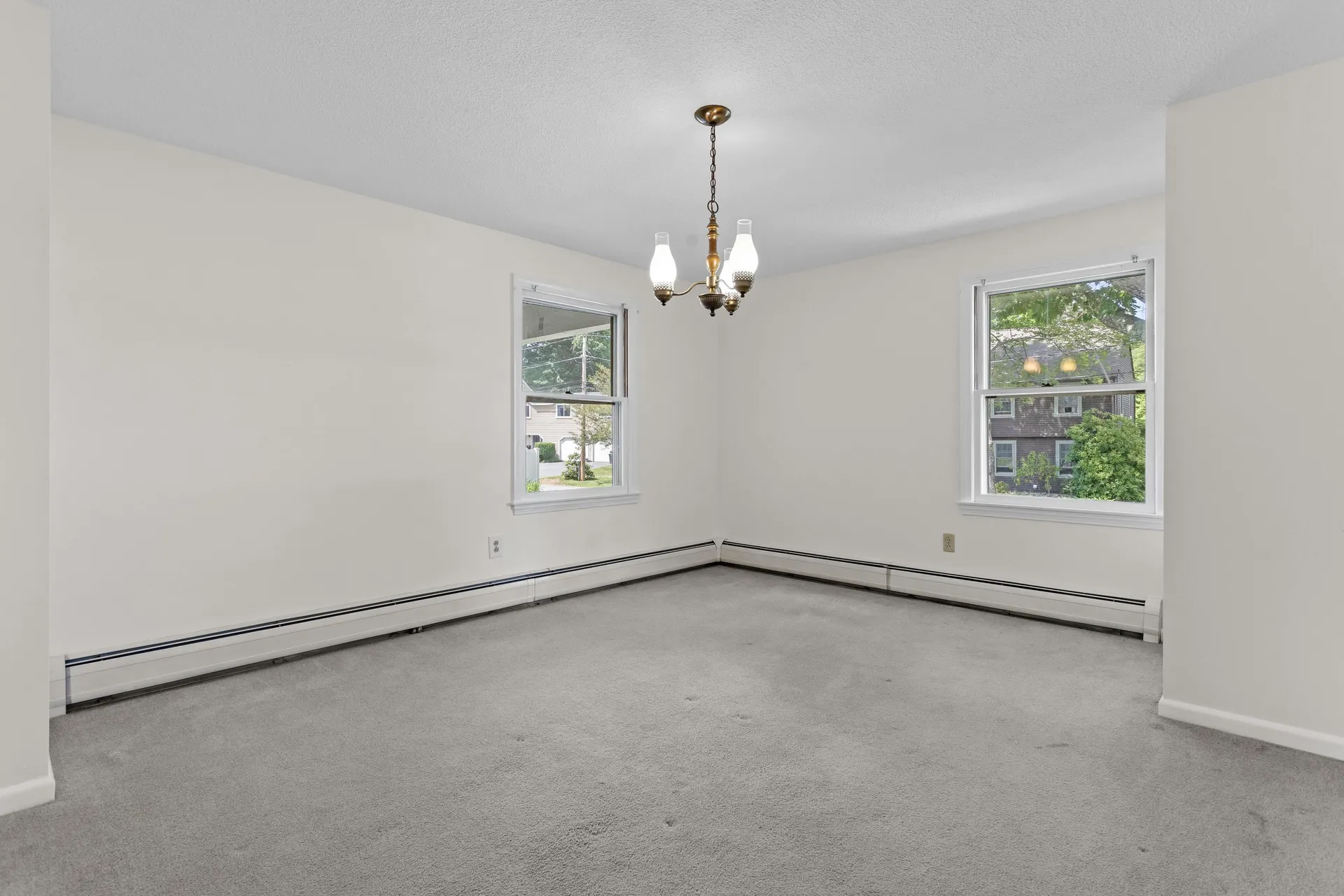 10 Colonial Circle Hampton NH 03842