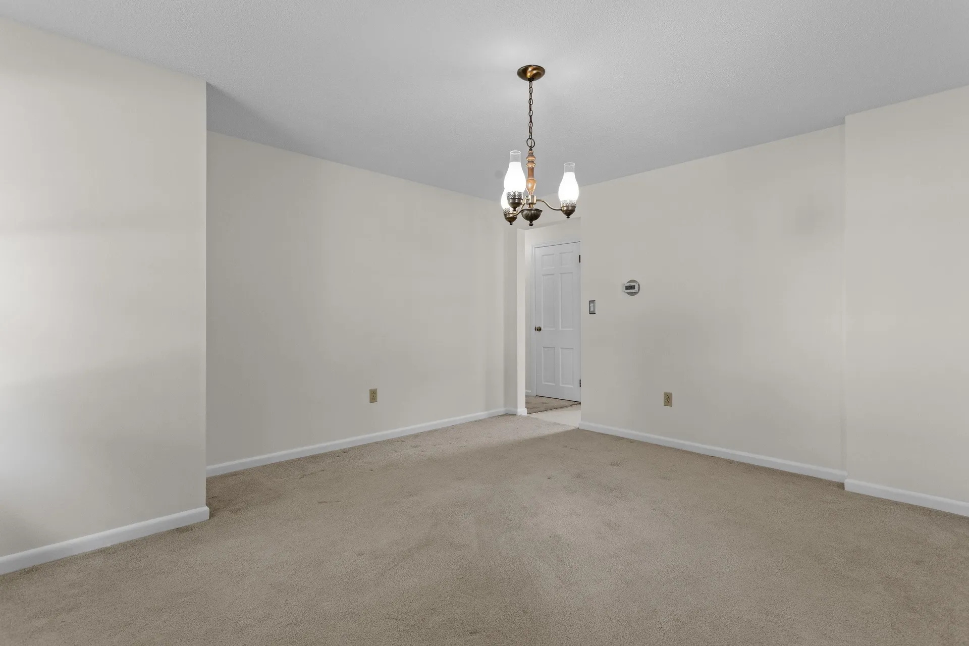 10 Colonial Circle Hampton NH 03842