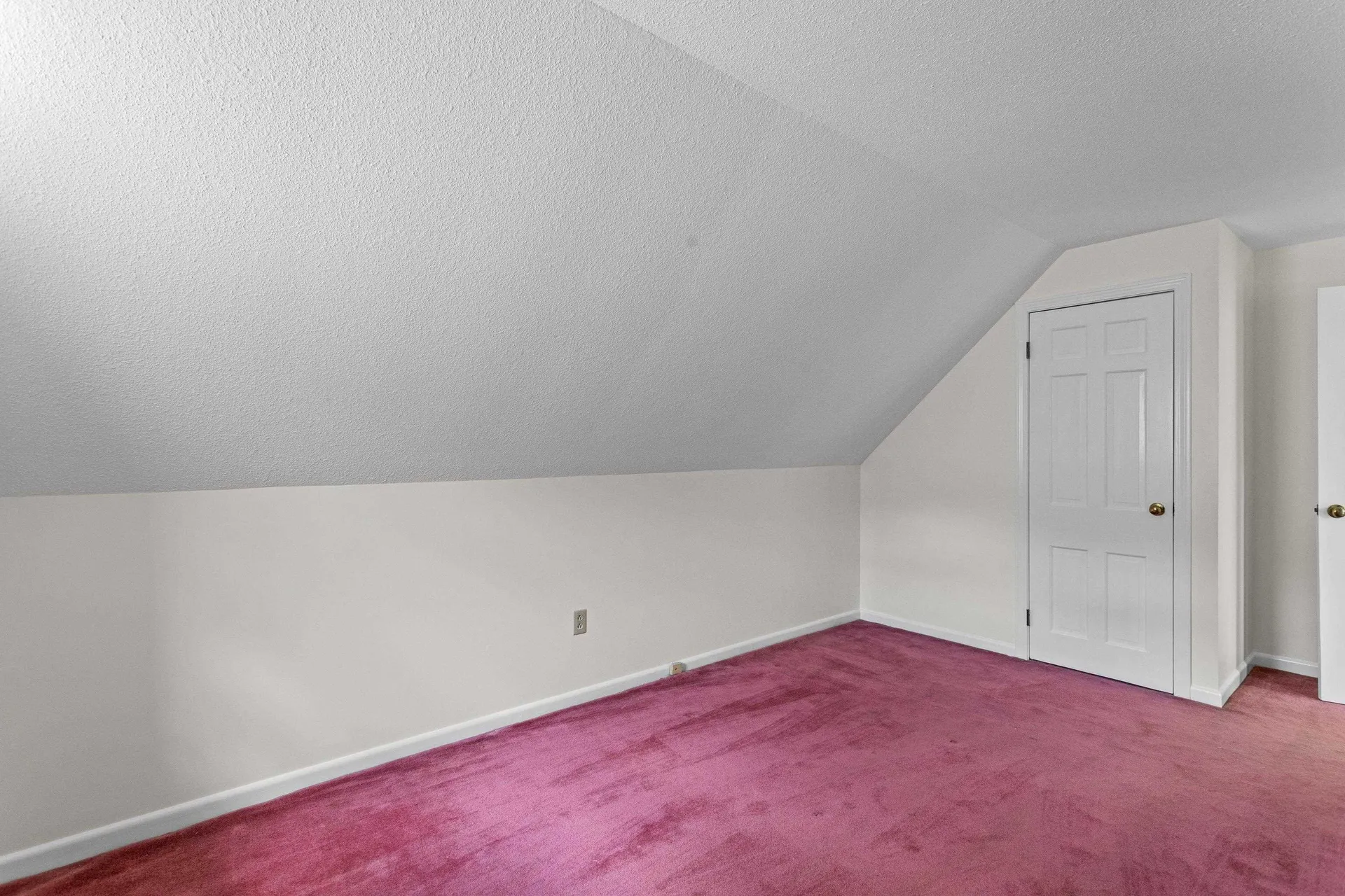 10 Colonial Circle Hampton NH 03842