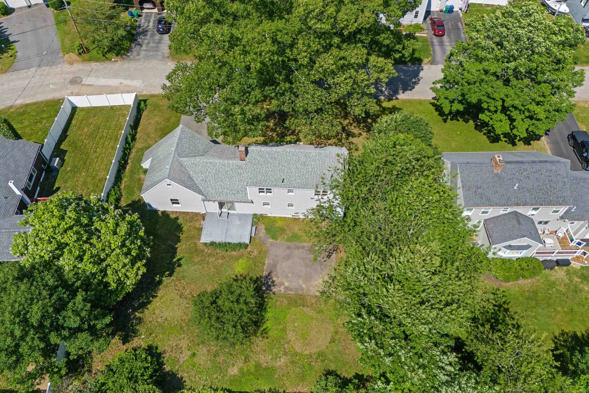 10 Colonial Circle Hampton NH 03842
