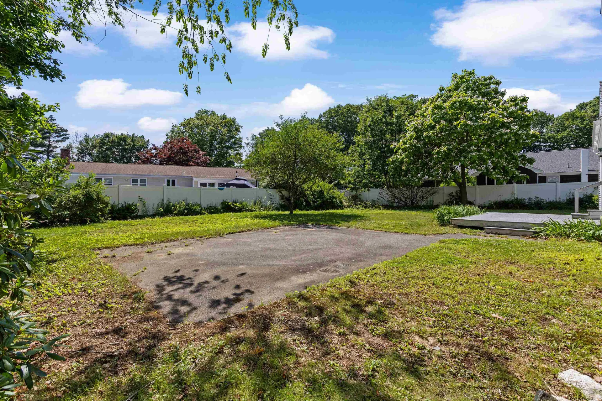 10 Colonial Circle Hampton NH 03842