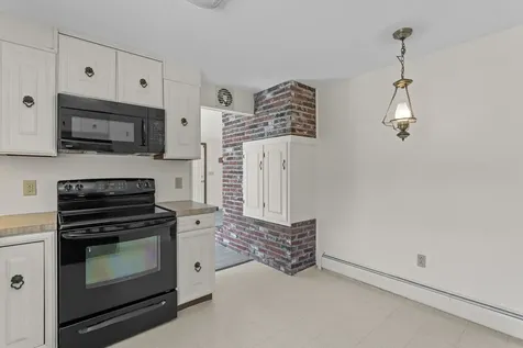 10 Colonial Circle Hampton NH 03842